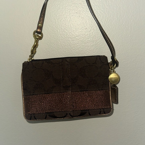 Coach wristlet - Picture 1 of 4